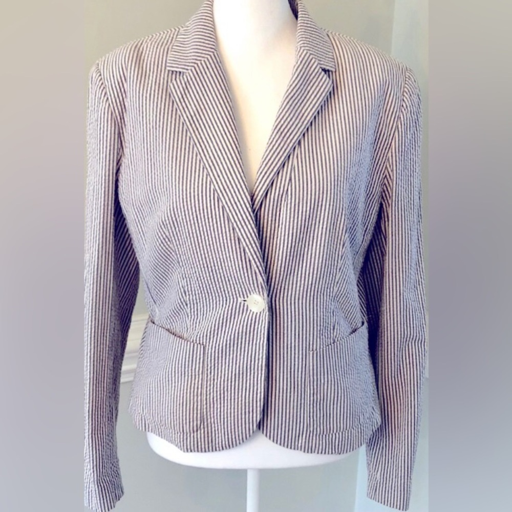 Casual Corner Navy and White Seersucker Two Button Blazer
